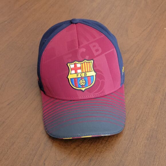 FC Barcelona Hat Cap Football Soccer FCB Red Maroon / Navy Blue, new, no tags - Picture 1 of 10